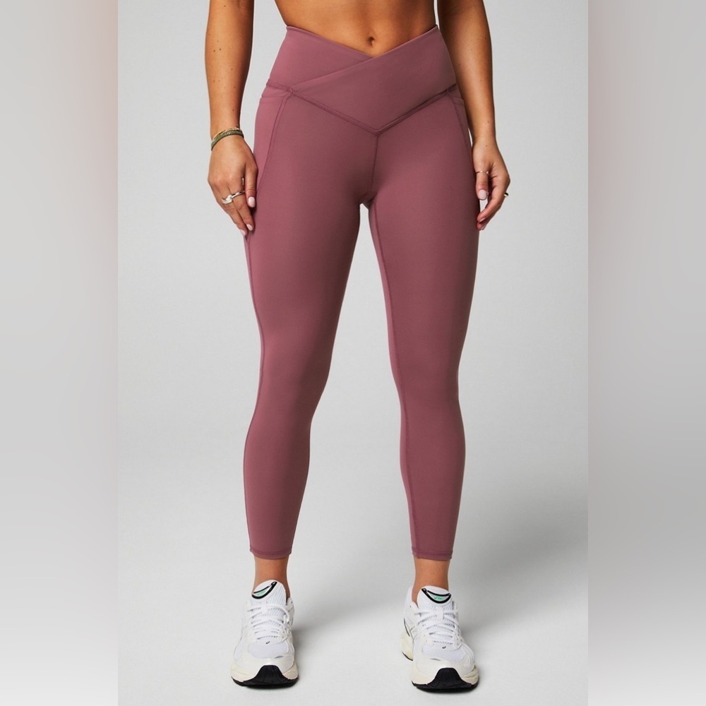 Fabletics Oasis PureLuxe HW Crossover 7/8 Legging Medium